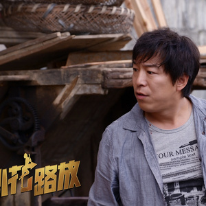 摄殓18r微博超话
